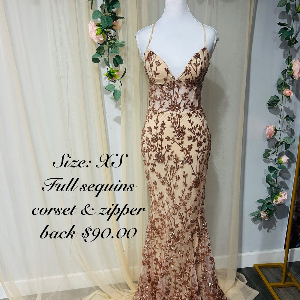 Cream dress with brown Sequins size XS
